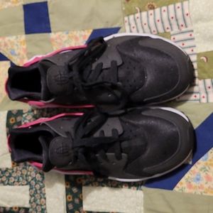 Nike huarache sneakers